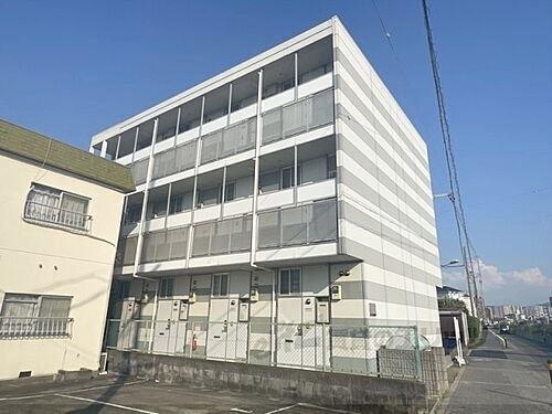 大阪府寝屋川市石津中町 築23年11ヶ月 3階建