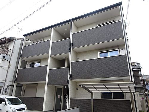 大阪府寝屋川市池田旭町 築4年5ヶ月 3階建