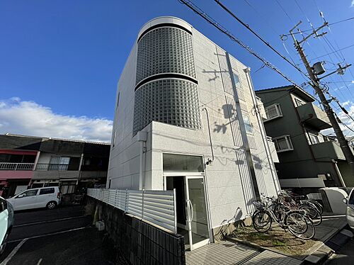 大阪府寝屋川市香里北之町 築35年11ヶ月 3階建