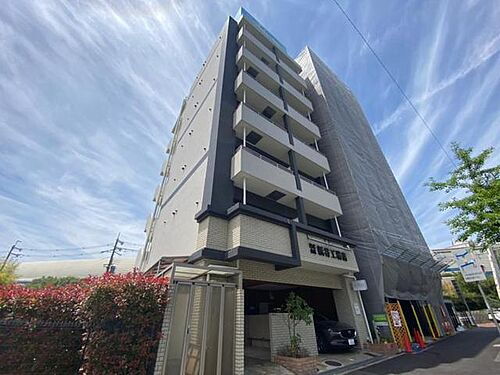 大阪府吹田市江坂町３丁目 7階建