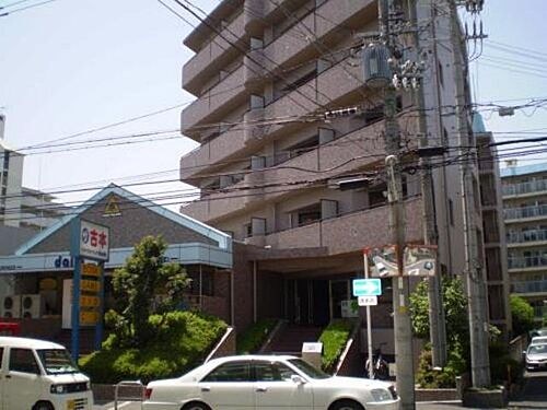 大阪府茨木市総持寺駅前町 7階建