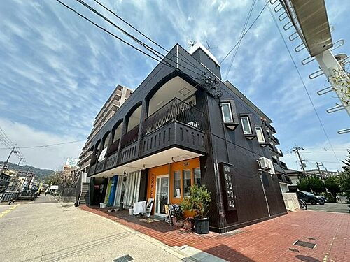大阪府箕面市稲１丁目 6階建