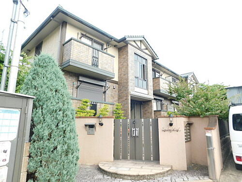 大阪府豊中市清風荘２丁目 2階建