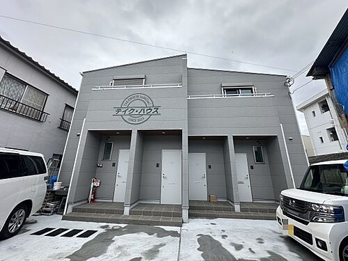 兵庫県三木市志染町広野１丁目 2階建 