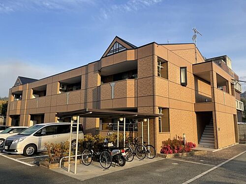 兵庫県赤穂市新田 2階建 築16年10ヶ月