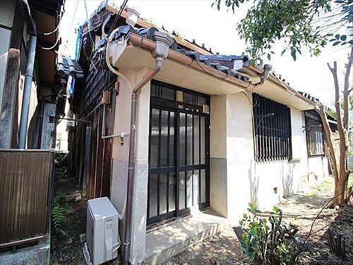 大阪府高槻市芥川町３丁目 賃貸一戸建て