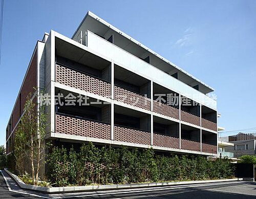 東京都港区南青山４丁目 4階建 築6年11ヶ月