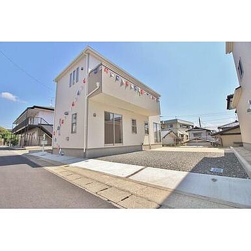 熊本県熊本市東区花立６丁目 2階建 築8年3ヶ月