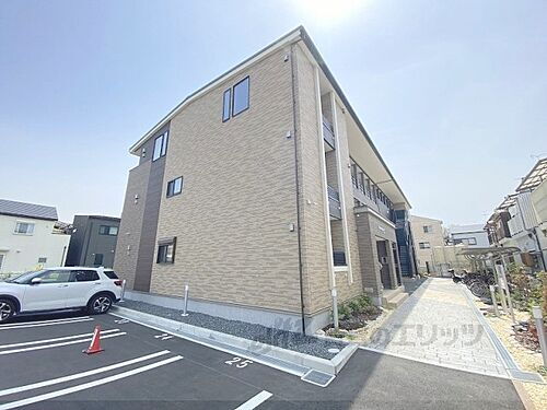 大阪府寝屋川市河北中町 3階建 築1年10ヶ月
