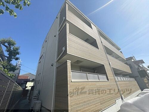 大阪府寝屋川市大利元町 築6年1ヶ月 3階建