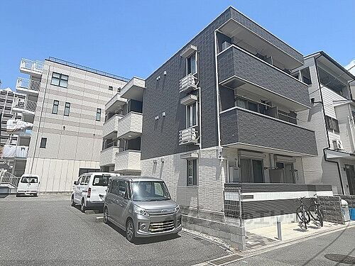 兵庫県伊丹市宮ノ前１丁目 賃貸アパート