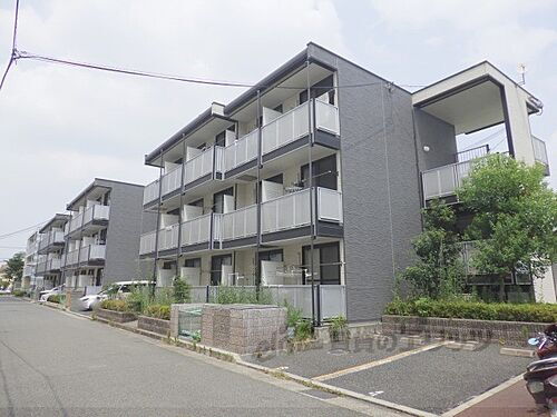 兵庫県尼崎市常光寺２丁目 3階建 築3年5ヶ月