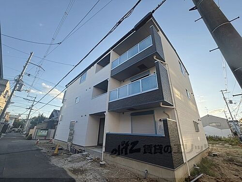 大阪府寝屋川市本町 賃貸アパート