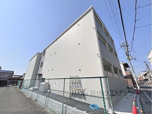奈良県大和郡山市東岡町 3階建 築1年未満