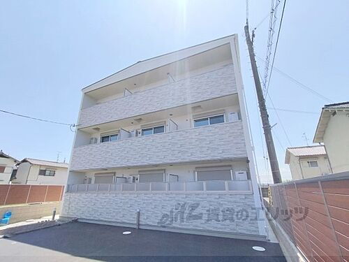 奈良県天理市前栽町 3階建 