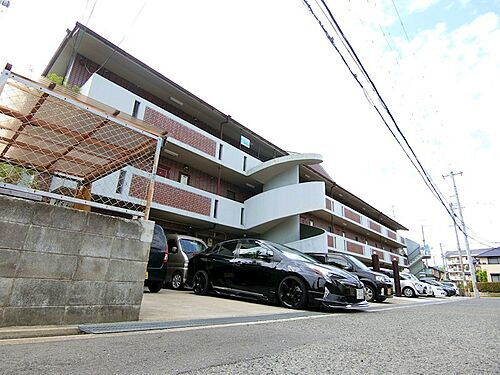 大阪府富田林市津々山台２丁目 賃貸マンション