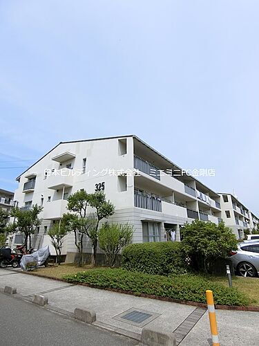 ＵＲ藤沢台第３住宅　３２７号棟