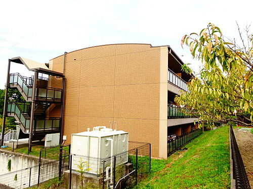 大阪府河内長野市あかしあ台１丁目 賃貸マンション