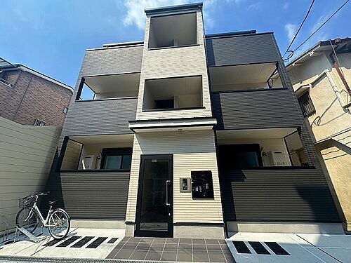 大阪府大阪市淀川区十三東３丁目 3階建 築1年7ヶ月