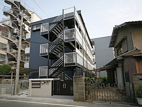 大阪府大阪市淀川区東三国６丁目 築16年7ヶ月 4階建