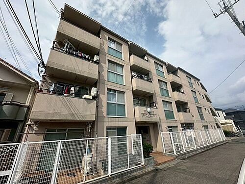 大阪府茨木市沢良宜西４丁目 築37年11ヶ月 4階建