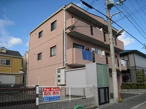 大阪府茨木市沢良宜浜３丁目 築25年8ヶ月 3階建