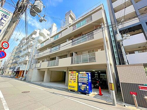 大阪府大阪市淀川区西中島６丁目 築40年9ヶ月 8階建