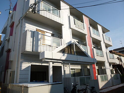 大阪府茨木市春日１丁目 築37年9ヶ月 3階建