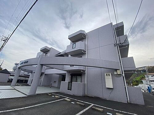 大阪府茨木市北春日丘４丁目 3階建 築33年4ヶ月