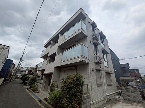 大阪府茨木市総持寺１丁目 築9年9ヶ月 3階建