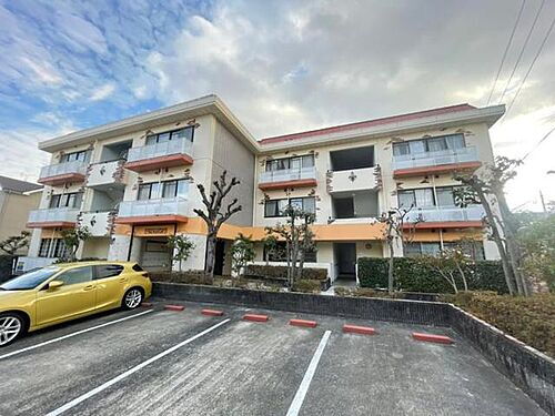 大阪府茨木市南春日丘３丁目 賃貸マンション