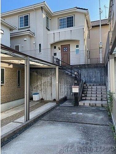 茨木市北春日丘二丁目戸建