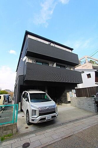 大阪府枚方市三矢町 賃貸アパート