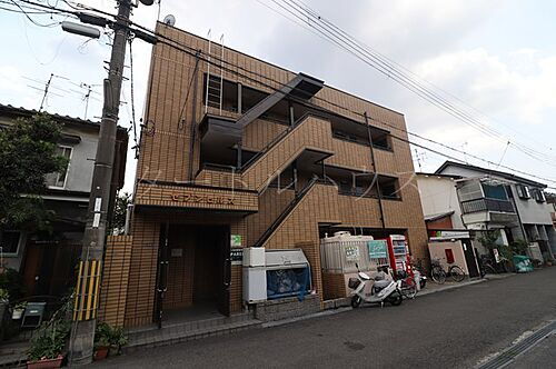 大阪府寝屋川市明和１丁目 3階建