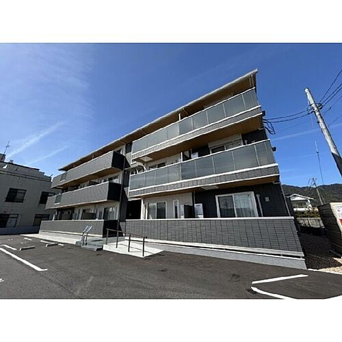 メゾン　ド　ウミライ元町