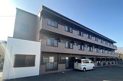 大阪府池田市石橋２丁目 3階建