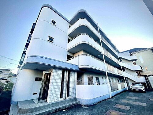 大阪府豊中市上新田２丁目 4階建 築41年3ヶ月