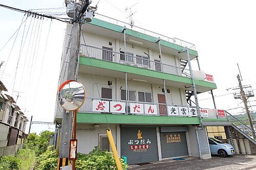 奈良県生駒郡平群町吉新３丁目 3階建 築45年3ヶ月