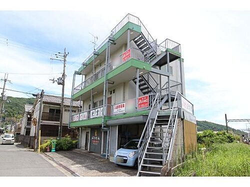 奈良県生駒郡平群町吉新３丁目 3階建 築46年4ヶ月