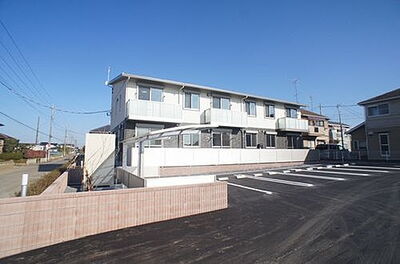 カトルセゾン 積水ハウス施工の賃貸住宅『シャーメゾン』/駐車場2台付き(無料)