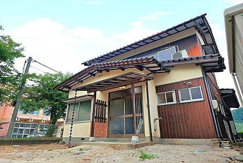 伯耆町溝口貸家