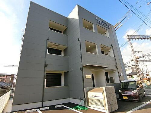 大阪府羽曳野市南恵我之荘８丁目 3階建 築1年1ヶ月