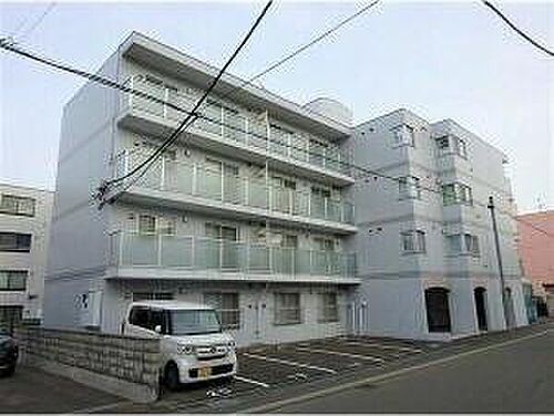 北海道札幌市白石区本郷通７丁目北 4階建 築31年9ヶ月