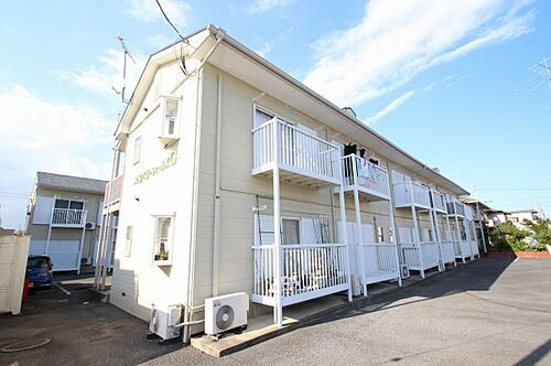 ストロベリーフィールズ　Ｃ 2階建