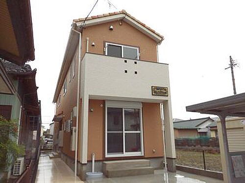 愛知県岡崎市福岡町字上高須 テラスハウス