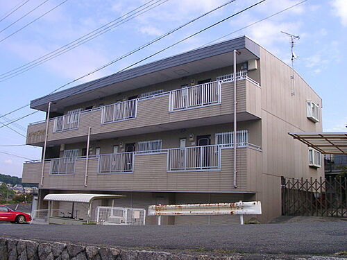 コリーヌＩＩ番館 3階建