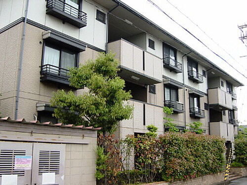 ロイヤルスクエアあむＩＩ 3階建