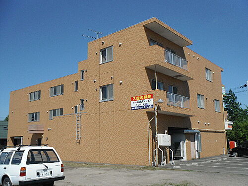 エンブレム２００３ 3階建