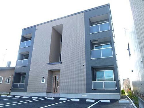 Ｐｒｉｍｉｔｉｖｏ 3階建