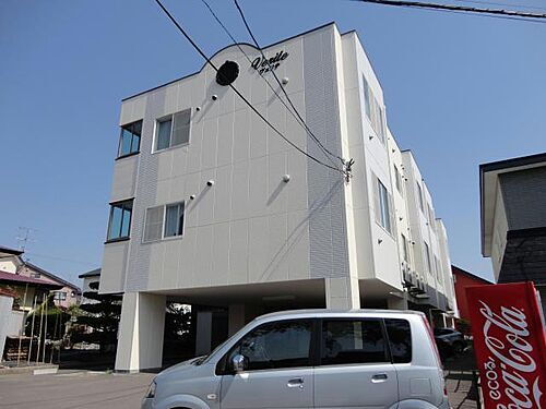 ヴェリテ 3階建